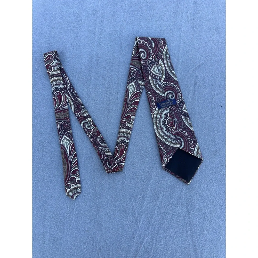 VTG Oscar de la Renta Silk Tie Burgundy Paisley Couture Collection MadeinUSA 90s